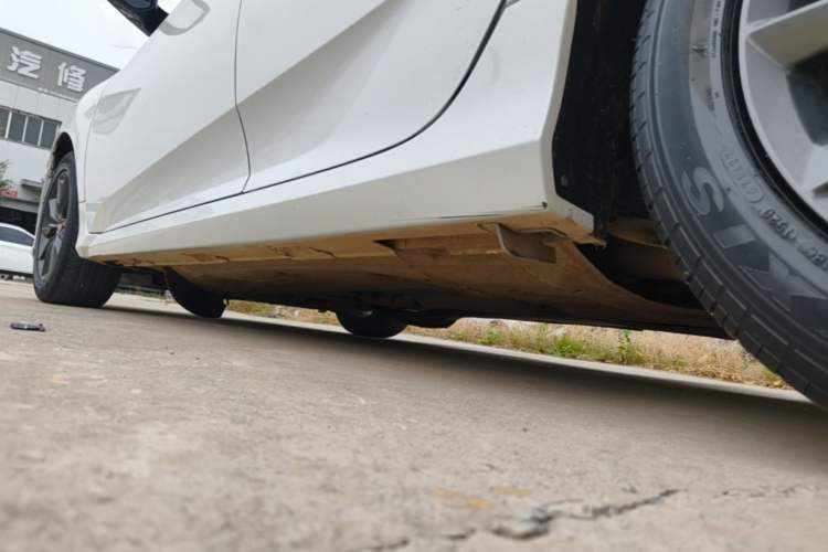 Used Honda Civic 2019 180TURBO CVT Shangdong Edition China VI Left Side Sill