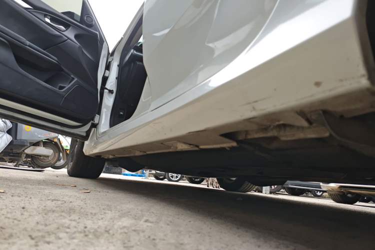 Used Honda Civic 2019 220TURBO CVT Dynamic Edition China VI Left Side Sill