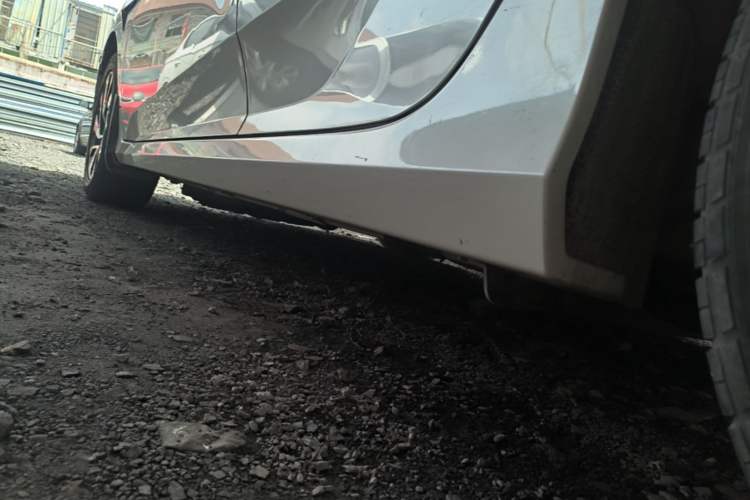 Used Honda Civic 2019 180TURBO CVT Shangyue Edition China VI Emission Standard Left Side Sill