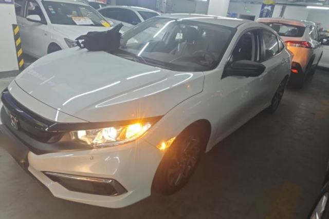 Honda Civic 2019 180TURBO CVT Shangyue Edition China VI Emission Standard مستعملة