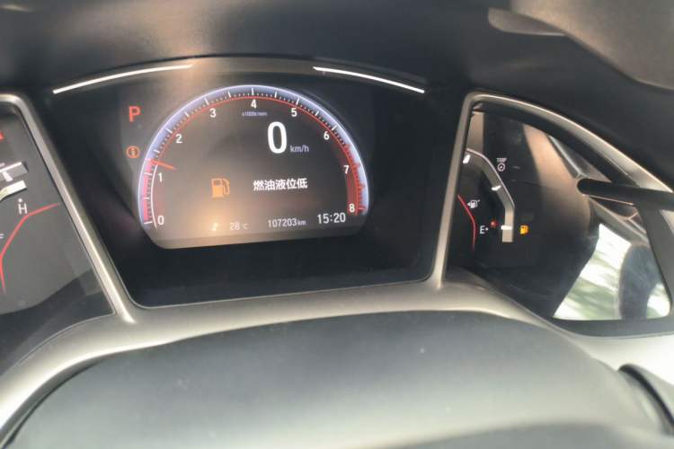 Used Honda Civic 2019 220TURBO CVT Dynamic Edition China VI Emission Standard Odometer Close Up