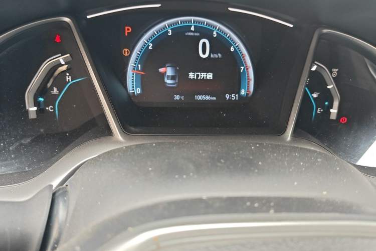 Used Honda Civic 2019 220TURBO CVT Dynamic Edition China V Odometer Close Up