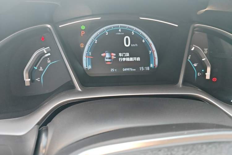 Used Honda Civic 2019 220TURBO CVT Dynamic Edition China V Odometer Close Up