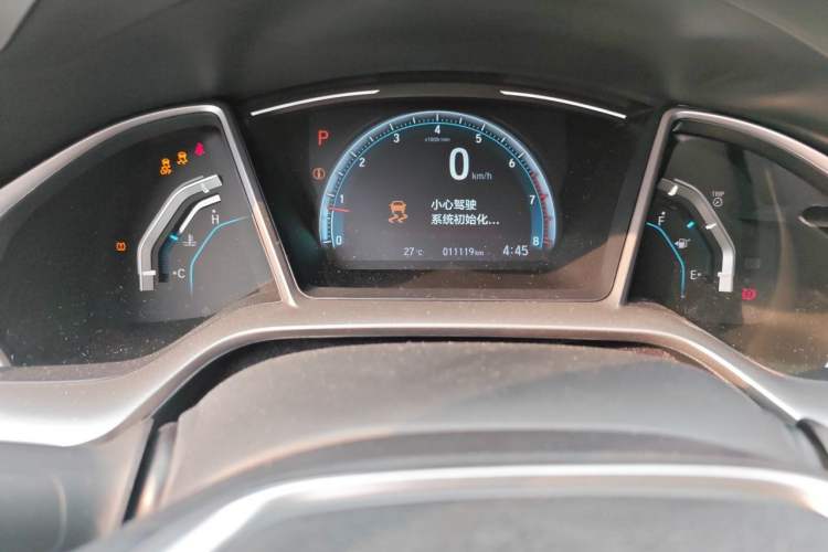 Used Honda Civic 2019 220TURBO CVT Dynamic Edition China VI Odometer Close Up