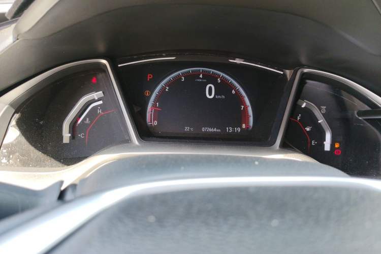 Used Honda Civic 2019 220TURBO CVT Dynamic Edition China VI Emission Standard Odometer Close Up