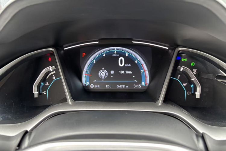 Used Honda Civic 2019 220TURBO CVT Dynamic Edition China VI Odometer Close Up