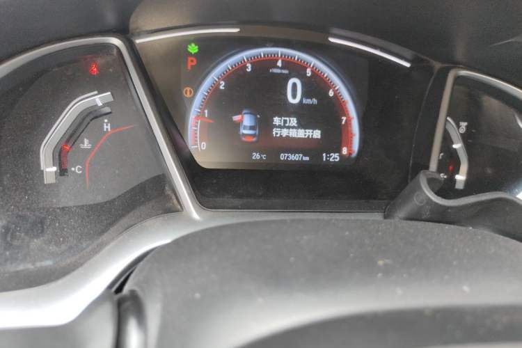 Used Honda Civic 2019 220TURBO CVT Dynamic Edition China VI Emission Standard Odometer Close Up