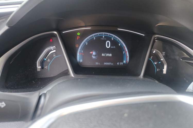 Used Honda Civic 2019 220TURBO CVT Dynamic Edition China VI Odometer Close Up