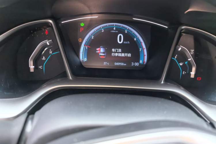 Used Honda Civic 2019 220TURBO CVT Dynamic Edition China VI Odometer Close Up