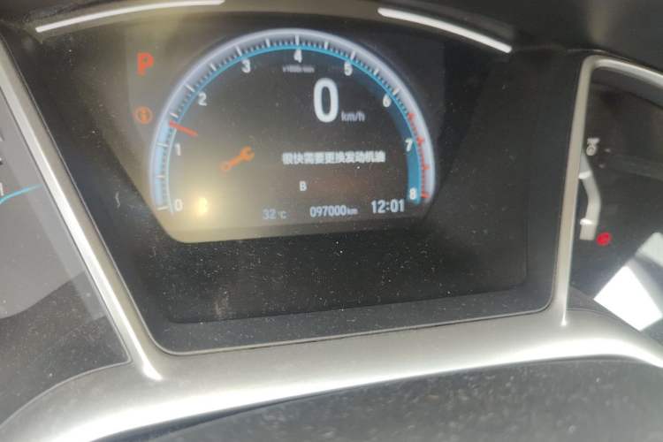 Used Honda Civic 2019 220TURBO CVT Power Edition China VI Emission Standard Odometer Close Up