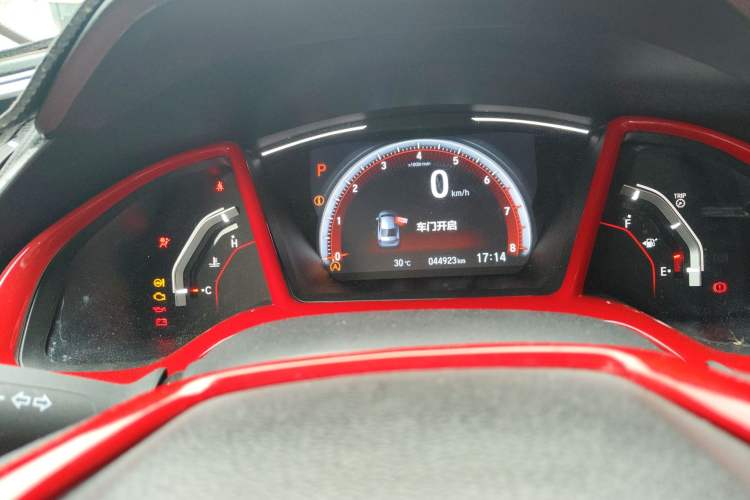 Used Honda Civic 2019 220TURBO CVT Dynamic Edition China VI Emission Standard Odometer Close Up