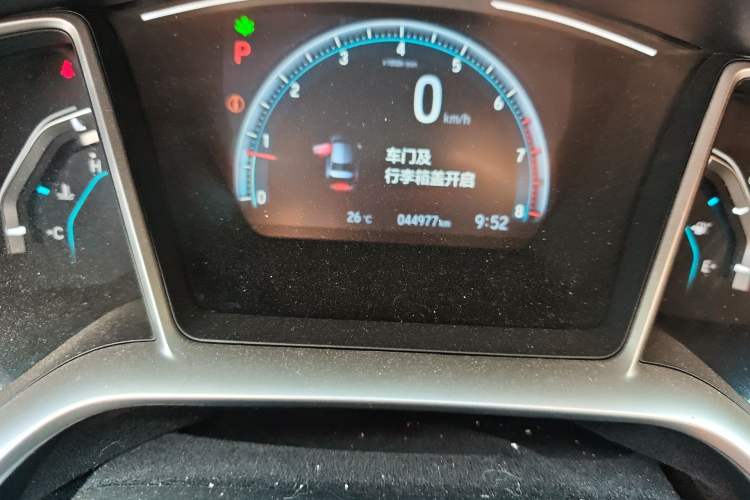 Used Honda Civic 2019 220TURBO CVT Dynamic Edition China VI Odometer Close Up