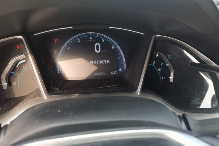 Used Honda Civic 2019 220TURBO CVT Dynamic Edition China VI Odometer Close Up
