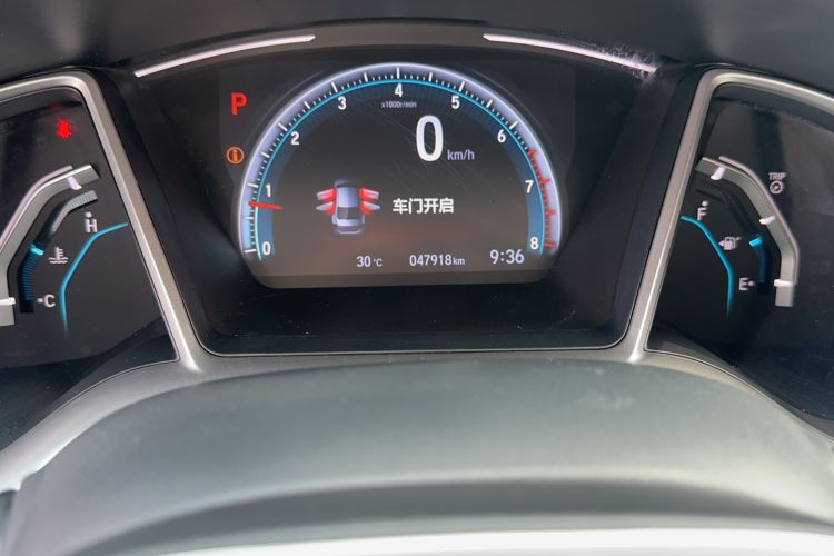 Used Honda Civic 2019 220TURBO CVT Dynamic Edition China VI Odometer Close Up