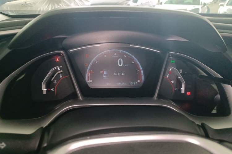 Used Honda Civic 2019 220TURBO CVT Dynamic Edition China VI Emission Standard Odometer Close Up