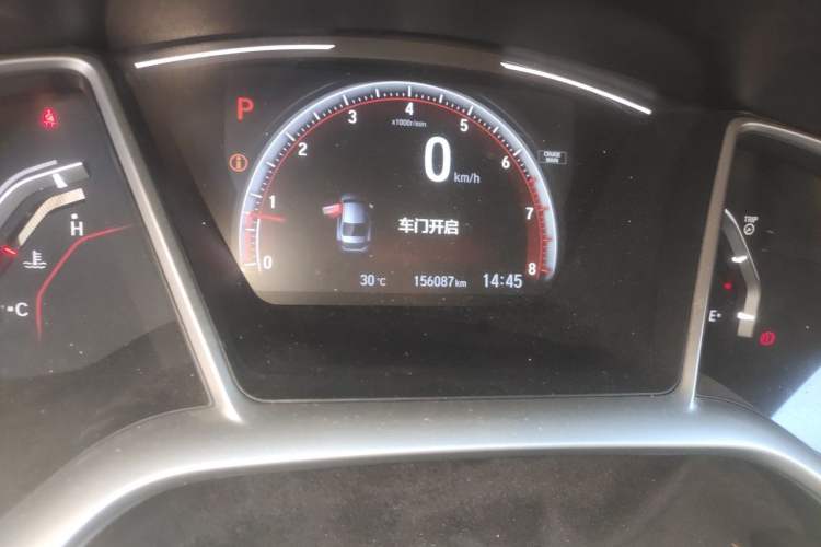 Used Honda Civic 2019 220TURBO CVT Dynamic Edition China VI Emission Standard Odometer Close Up