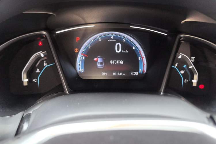 Used Honda Civic 2019 220TURBO CVT Dynamic Edition China V Odometer Close Up