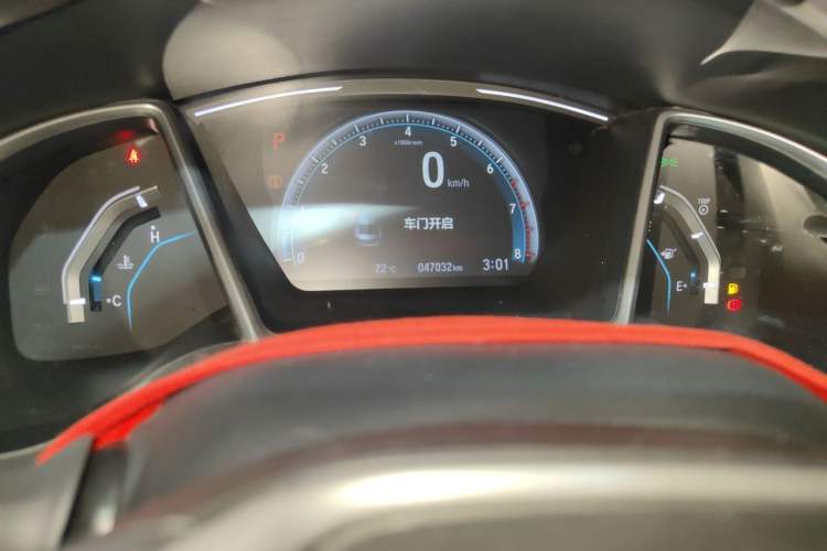 Used Honda Civic 2019 220TURBO CVT Dynamic Edition China VI Odometer Close Up