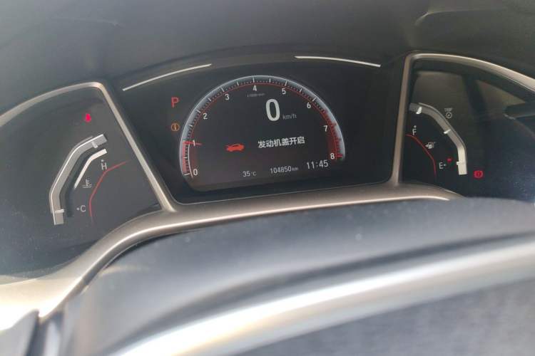 Used Honda Civic 2019 220TURBO CVT Dynamic Edition China V Emission Standard Odometer Close Up