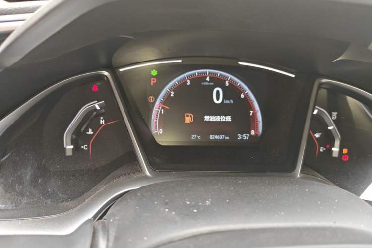 Used Honda Civic 2019 220TURBO CVT Dynamic Edition China VI Emission Standard Odometer Close Up