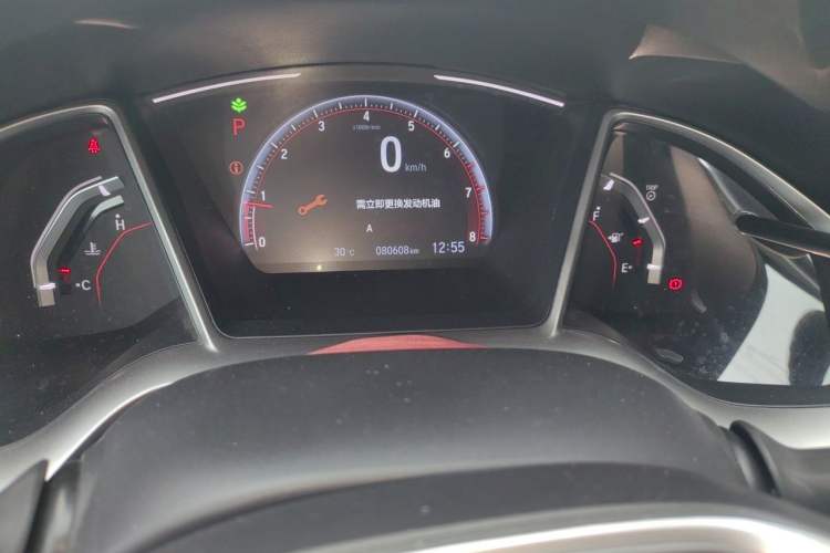 Used Honda Civic 2019 220TURBO CVT Dynamic Edition China VI Emission Standard Odometer Close Up