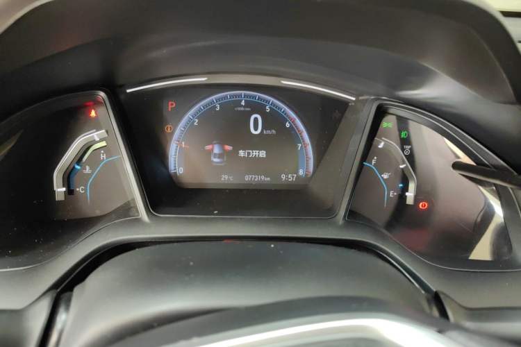 Used Honda Civic 2019 180TURBO CVT Shangdong Edition China V Odometer Close Up