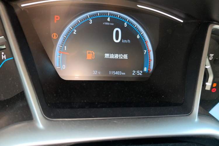 Used Honda Civic 2019 220TURBO CVT Dynamic Edition China VI Odometer Close Up