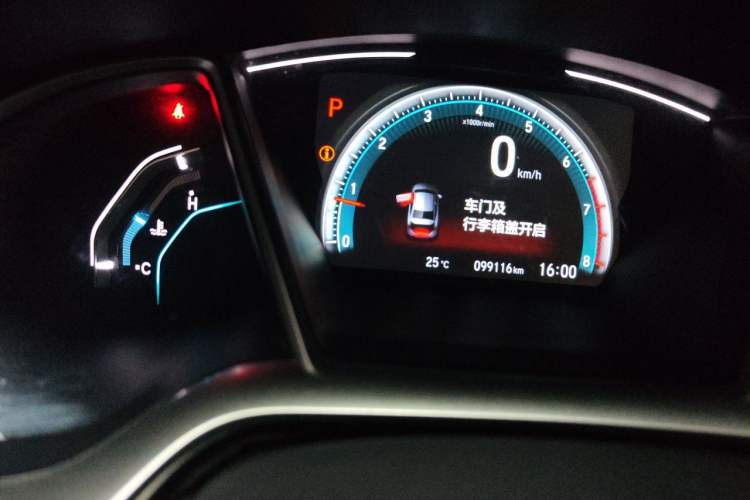 Used Honda Civic 2019 220TURBO CVT Dynamic Edition China VI Odometer Close Up