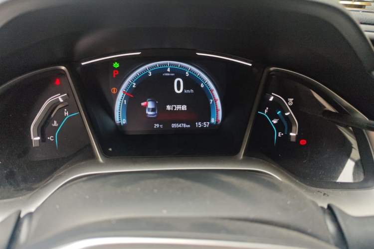 Used Honda Civic 2019 220TURBO CVT Dynamic Edition China VI Odometer Close Up
