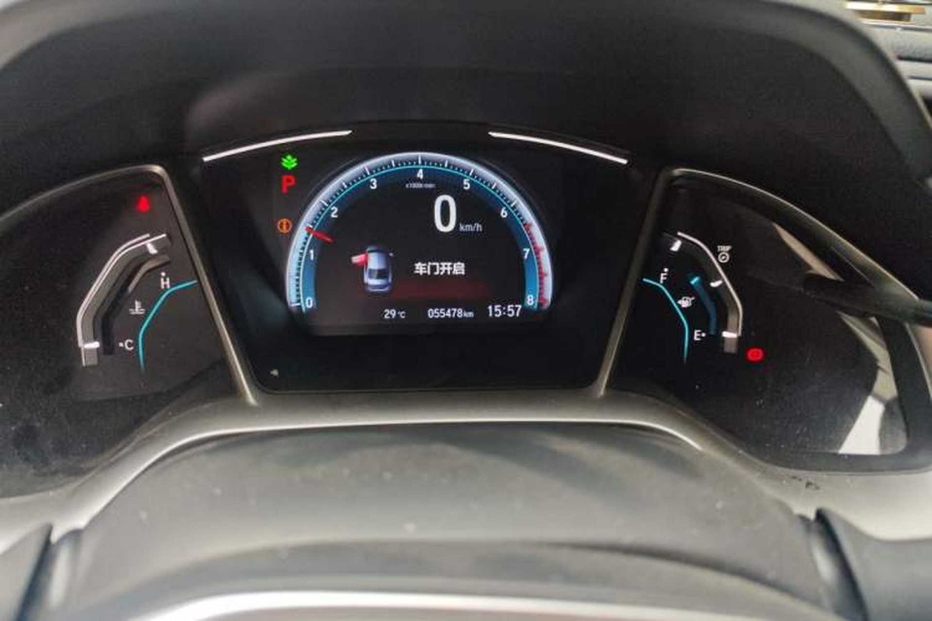 Used Honda Civic 2019 220TURBO CVT Dynamic Edition China VI Odometer Close Up