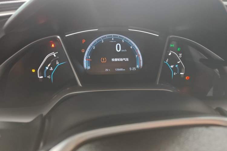 Used Honda Civic 2019 220TURBO CVT Dynamic Edition China VI Odometer Close Up