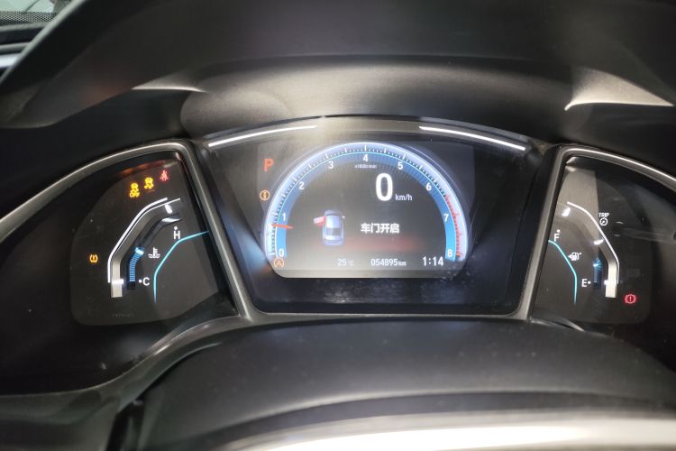 Used Honda Civic 2019 220TURBO CVT Dynamic Edition China VI Odometer Close Up
