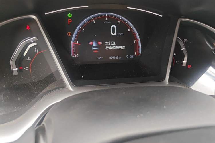 Used Honda Civic 2019 220TURBO CVT Dynamic Edition China VI Emission Standard Odometer Close Up