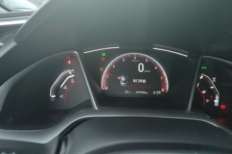 Used Honda Civic 2019 220TURBO CVT Dynamic Edition China VI Emission Standard Odometer Close Up