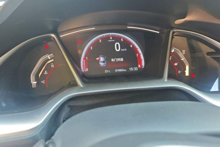Used Honda Civic 2019 220TURBO CVT Dynamic Edition China VI Emission Standard Odometer Close Up