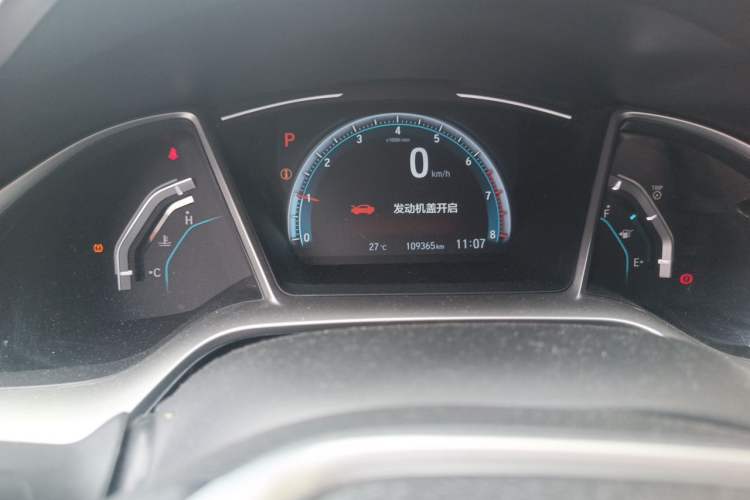 Used Honda Civic 2019 220TURBO CVT Dynamic Edition China VI Odometer Close Up