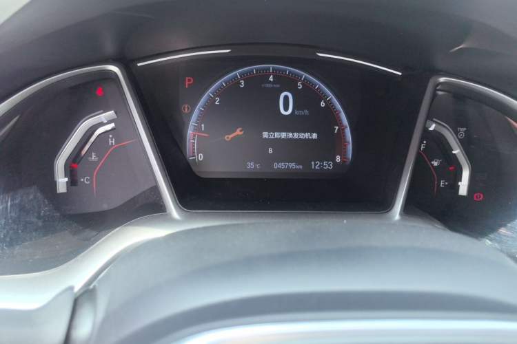 Used Honda Civic 2019 220TURBO CVT Dynamic Edition China VI Emission Standard Odometer Close Up