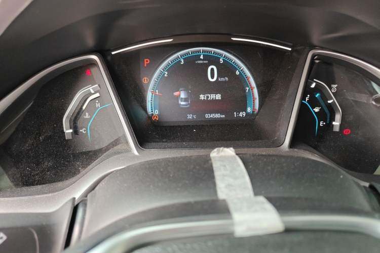 Used Honda Civic 2019 220TURBO CVT Dynamic Edition China V Odometer Close Up