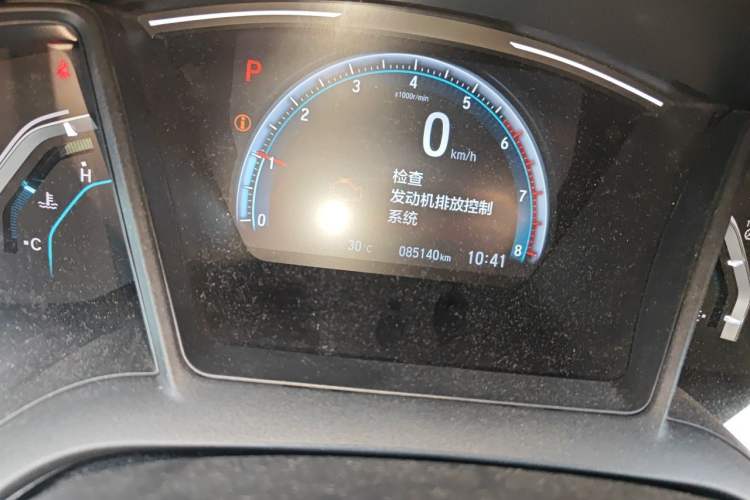 Used Honda Civic 2019 180TURBO CVT Shangdong Edition China V Odometer Close Up