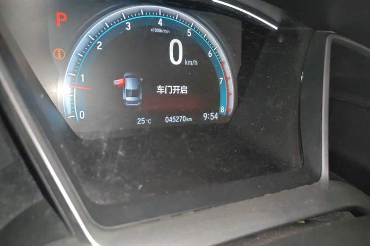 Used Honda Civic 2019 220TURBO CVT Dynamic Edition China V Odometer Close Up