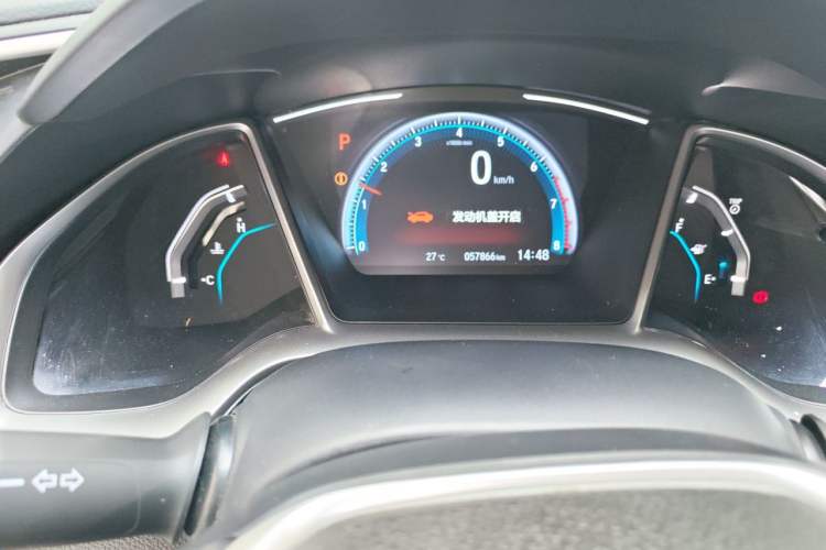 Used Honda Civic 2019 220TURBO CVT Dynamic Edition China VI Odometer Close Up