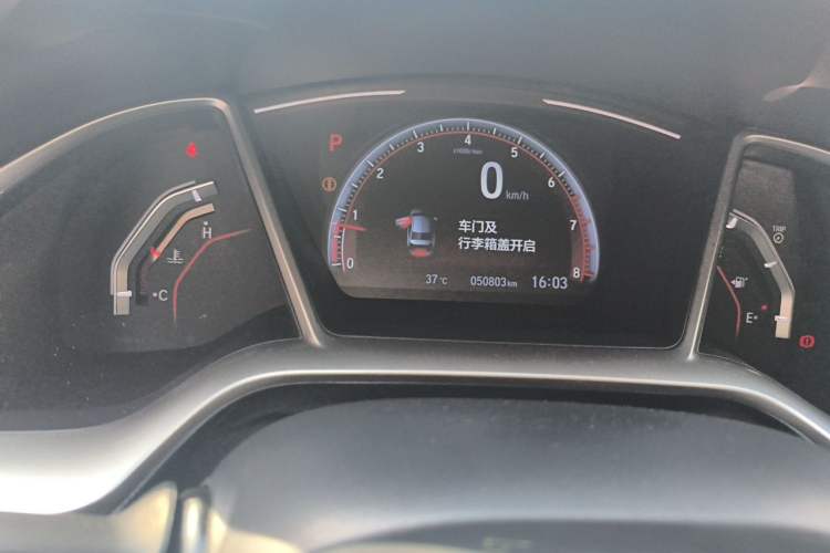 Used Honda Civic 2019 220TURBO CVT Dynamic Edition China V Emission Standard Odometer Close Up