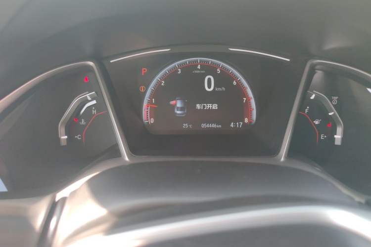 Used Honda Civic 2019 220TURBO CVT Dynamic Edition China VI Emission Standard Odometer Close Up