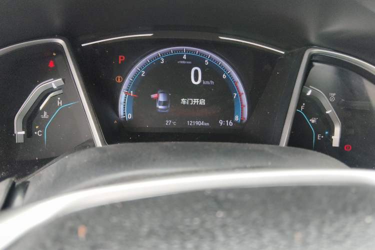 Used Honda Civic 2019 220TURBO CVT Dynamic Edition China VI Odometer Close Up