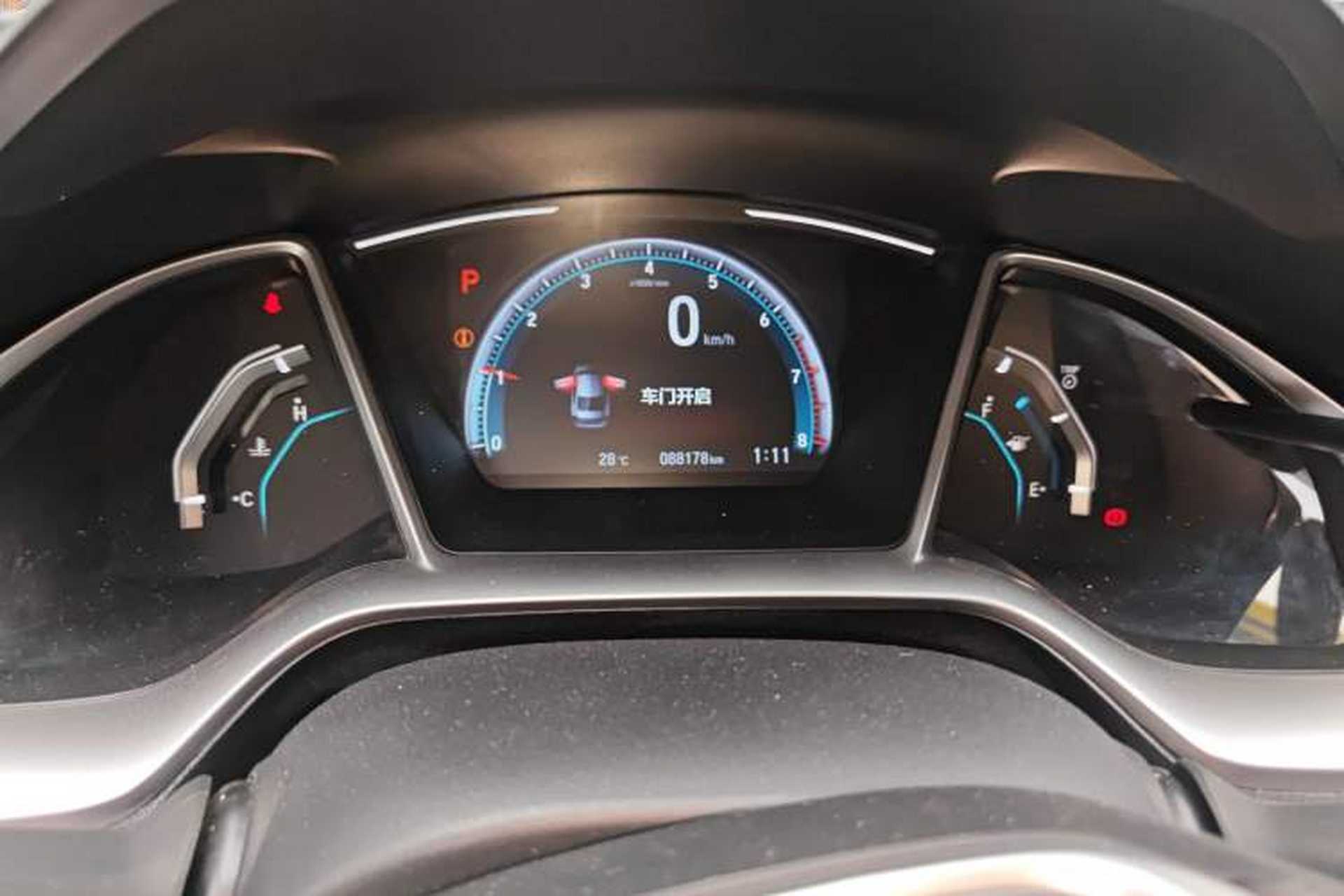 Used Honda Civic 2019 220TURBO CVT Dynamic Edition China VI Odometer Close Up