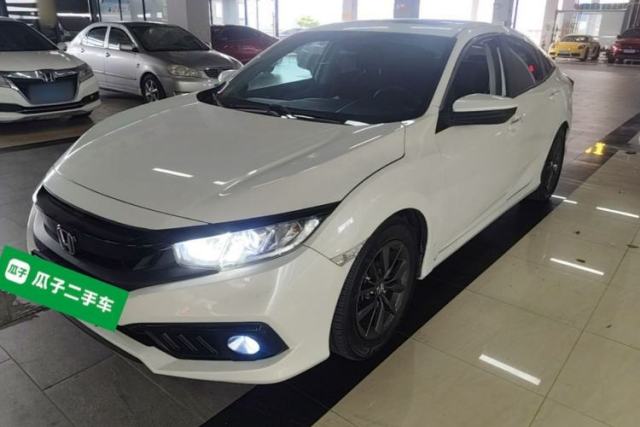 Honda Civic 2019 220TURBO CVT Dynamic Edition China VI usado