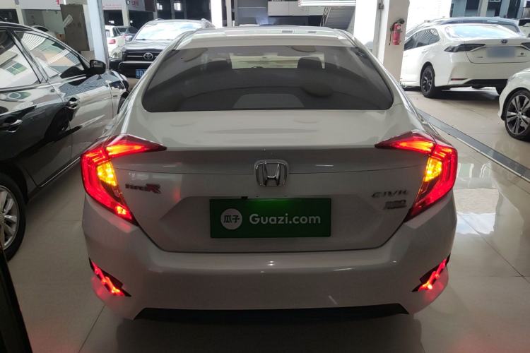 Used Honda Civic 2019 220TURBO CVT Dynamic Edition China VI Rear