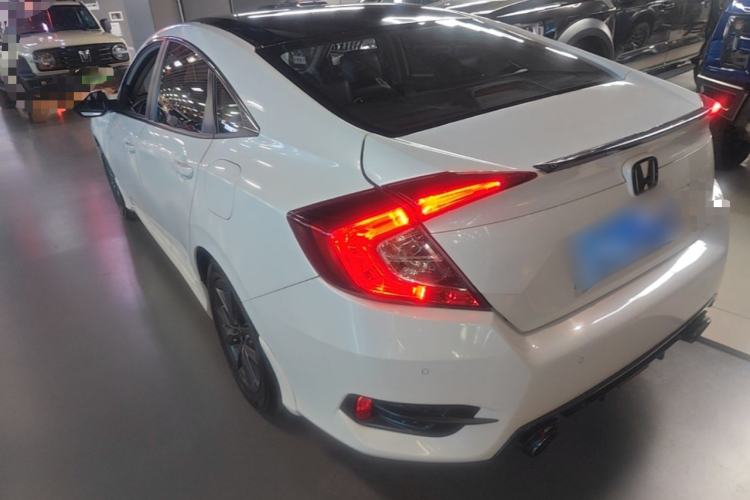 Used Honda Civic 2019 220TURBO CVT Dynamic Edition China VI Rear Left 45 Deg