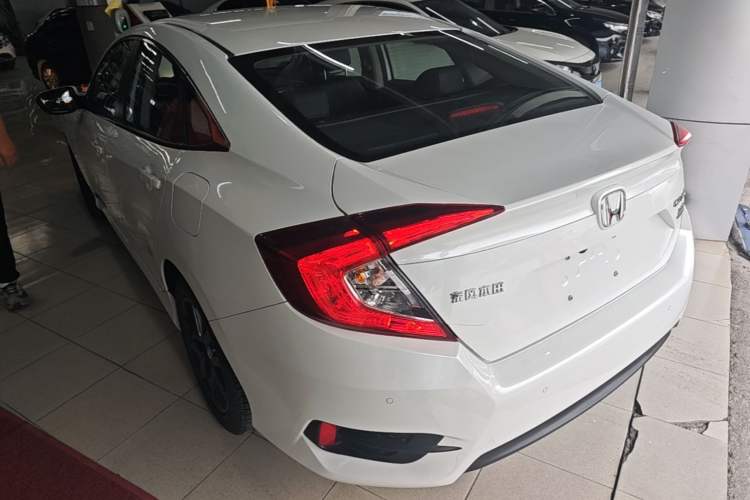 Used Honda Civic 2019 220TURBO CVT Dynamic Edition China VI Rear Left 45 Deg