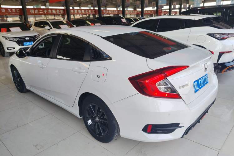 Used Honda Civic 2019 220TURBO CVT Dynamic Edition China VI Rear Left 45 Deg